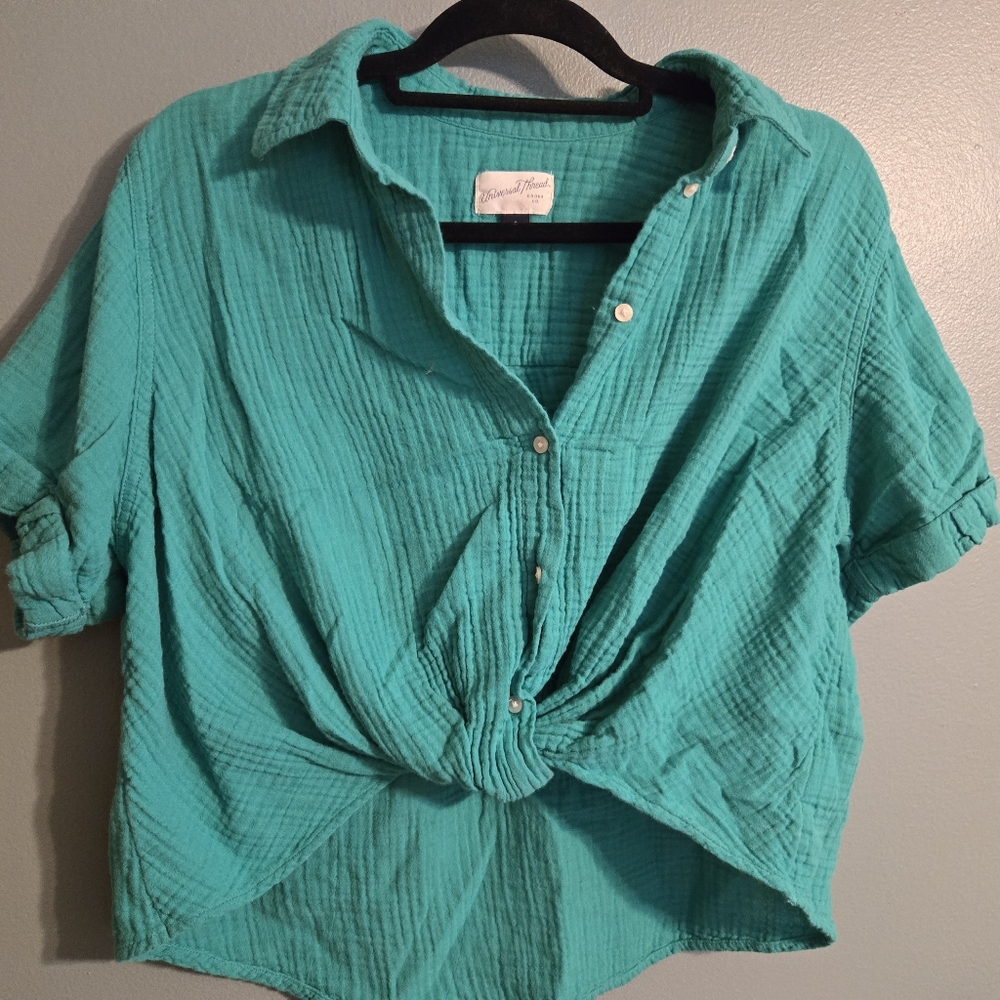 Universal Thread Teal Cropped Button-Down Shirt